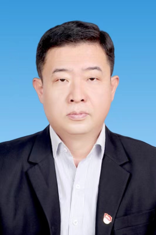 胡天文