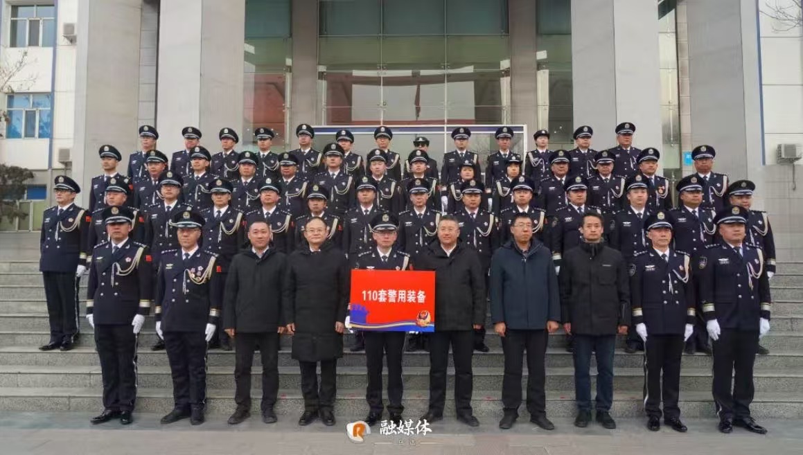 烏達(dá)區(qū)四大班子領(lǐng)導(dǎo)看望慰問(wèn)一線民輔警